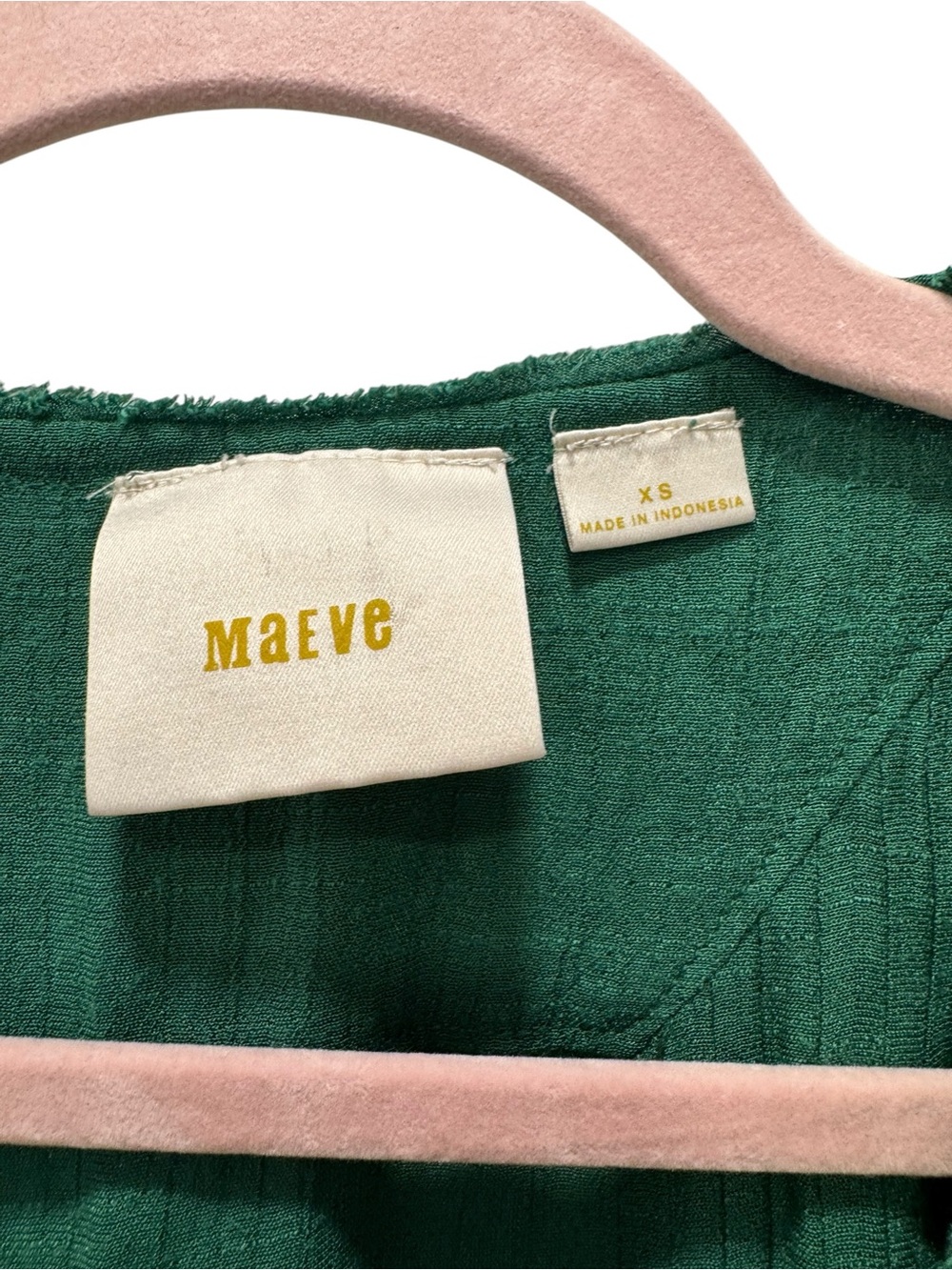 Maeve Green V-Neck Sleeveless Button-Front Camisole PTP is 17 - Picture 5 of 7